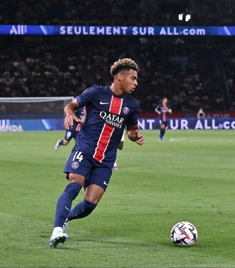 ayx 体育博彩穆雷连续十五场比赛得分超过战术调整，巴黎圣日耳曼挑战极限！的简单介绍